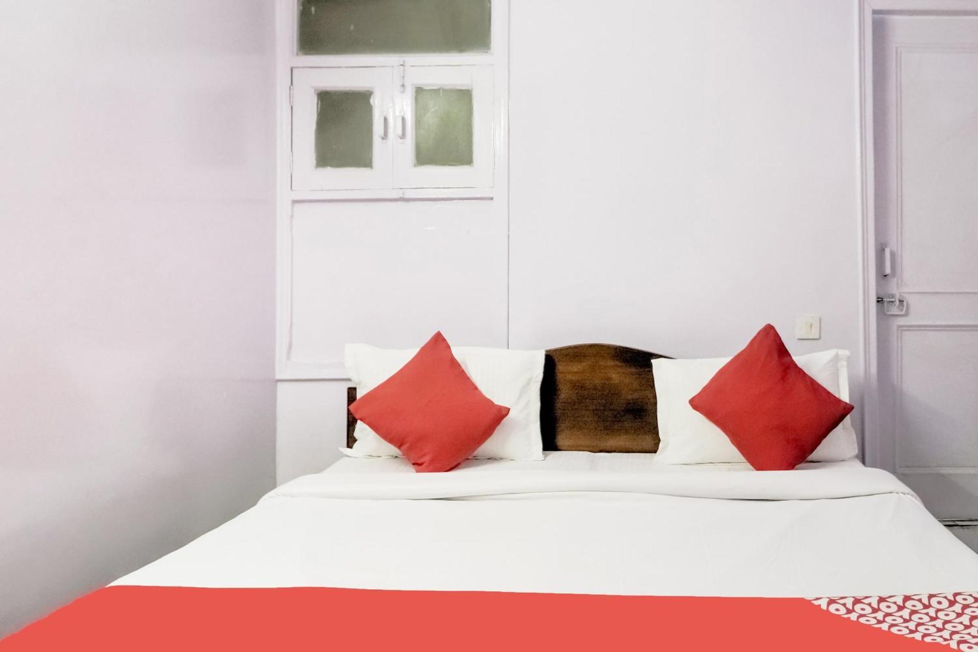 Hotel O Chandu Inn Nuova Delhi Esterno foto