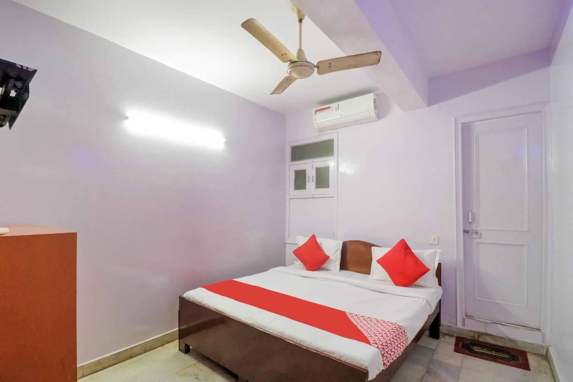 Hotel O Chandu Inn Nuova Delhi Esterno foto